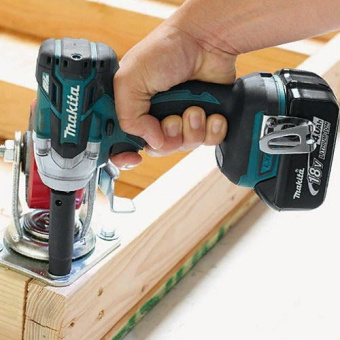 Гайковерт аккумуляторный Makita DTW 285 Z
